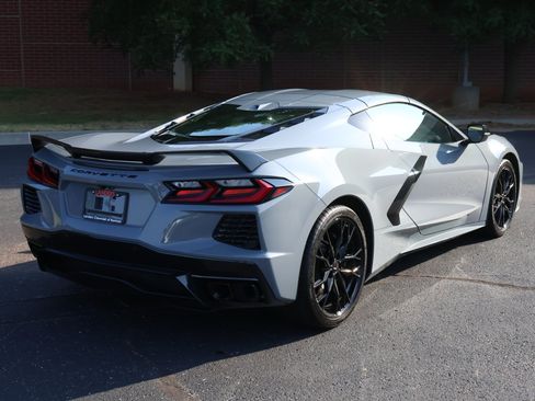 Used 2024 Chevrolet Corvette Stingray Coupe w/ Z51 Performance Package RWD image 32