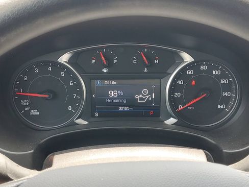 Used 2024 GMC Terrain SLE w/ Driver Convenience Package FWD image 15