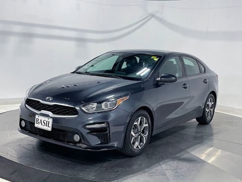 Used 2020 Kia Forte LXS FWD image 8