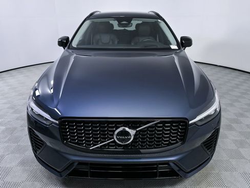 Certified 2025 Volvo XC60 T8 Ultra w/ Protection Package Premier image 37