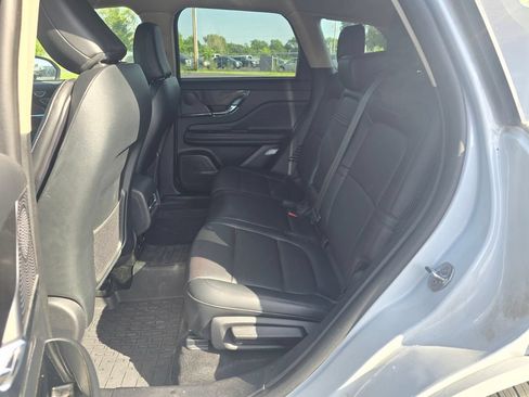 Used 2025 Lincoln Corsair AWD w/ Equipment Group 101A image 9