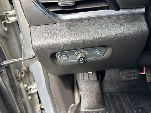 Used 2019 Chevrolet Traverse LT AWD/4WD image 19