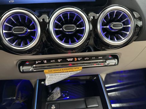 New 2025 Mercedes-Benz GLA 250 image 17