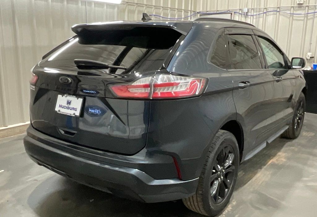 Used 2024 Ford Edge SE w/ Black Appearance Package AWD/4WD image 21