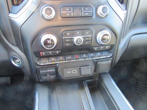 Used 2020 GMC Sierra 1500 AT4 w/ AT4 Premium Package image 24