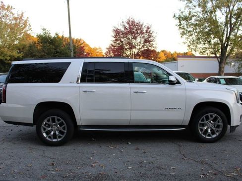Used 2018 GMC Yukon XL SLT w/ Open Road Package image 9