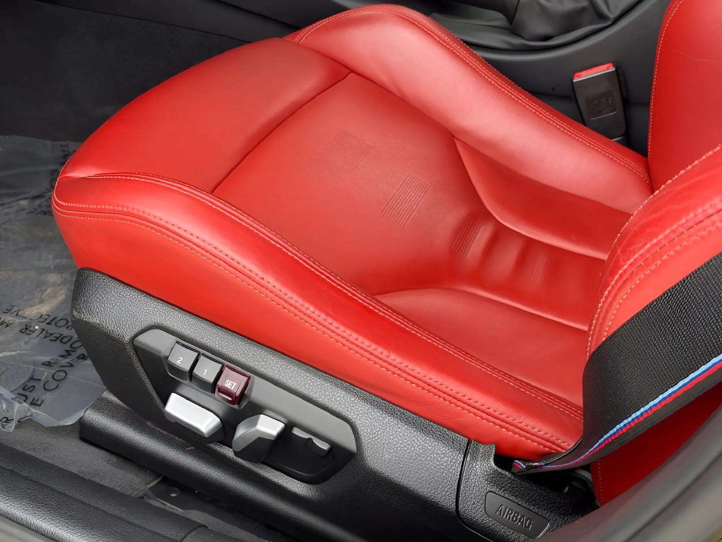 Used 2018 BMW M3 RWD image 25