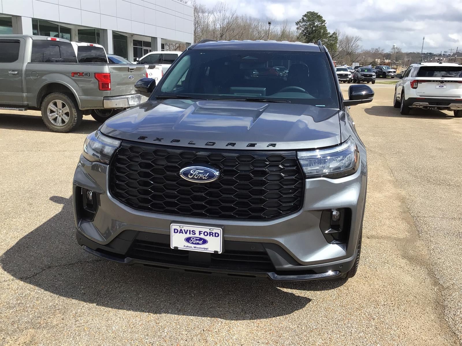 New 2026 Ford Explorer ST-Line w/ ST-Line Street Pack RWD image 5