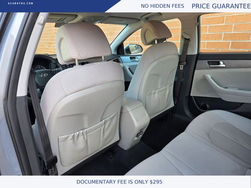 Used 2017 Hyundai Sonata SE FWD image 13