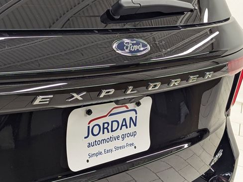 New 2026 Ford Explorer Active w/ Active Comfort Package image 33