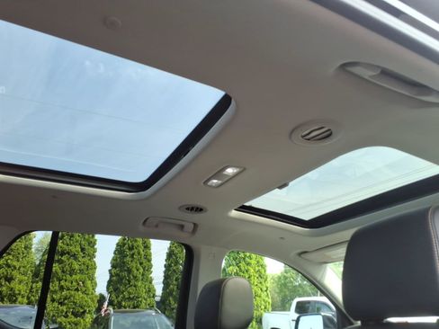 Used 2020 Chevrolet Traverse RS AWD/4WD image 12