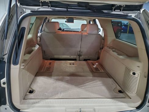 Used 2011 Chevrolet Suburban LTZ AWD/4WD image 43