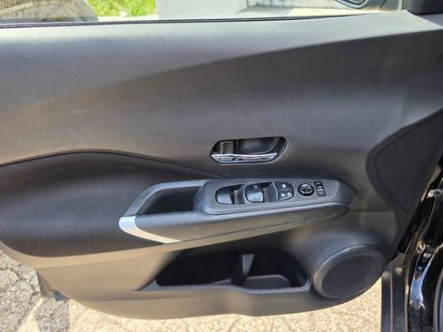Used 2021 Nissan Kicks SV FWD image 5