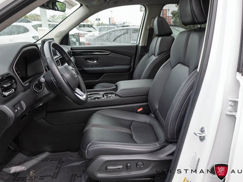 Used 2025 Honda Pilot Touring image 22