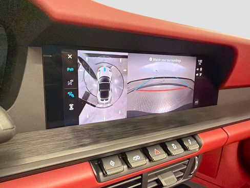 Certified 2025 Porsche 911 Targa 4 GTS AWD/4WD image 15