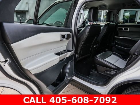 Used 2023 Ford Explorer XLT w/ Equipment Group 202A RWD image 25