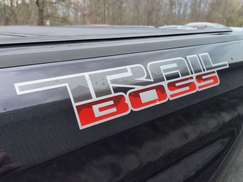 Used 2024 Chevrolet Silverado 1500 LT Trail Boss w/ Convenience Package II image 40
