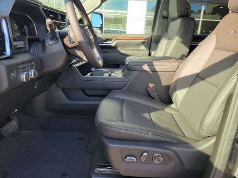 New 2026 GMC Sierra 3500 Denali w/ Denali Reserve Package AWD/4WD image 19