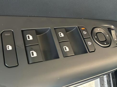 New 2026 Kia K4 FWD image 21