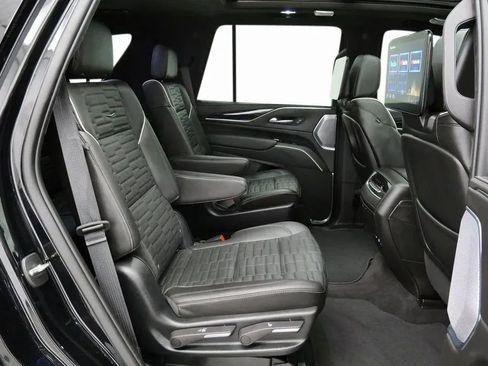 Used 2023 Cadillac Escalade V image 36