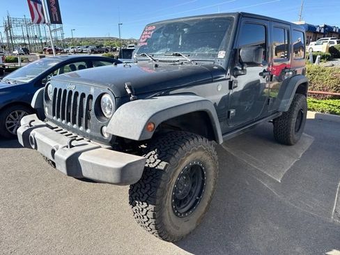 Used 2016 Jeep Wrangler Unlimited Rubicon w/ Connectivity Group AWD/4WD image 1