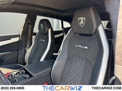Used 2023 Lamborghini Urus S image 21