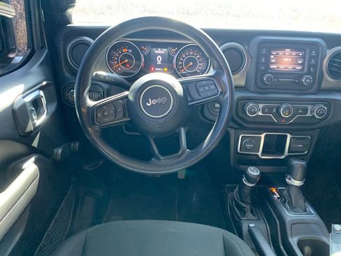 Used 2021 Jeep Wrangler Unlimited Sport image 17