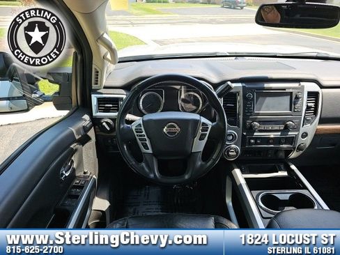 Used 2017 Nissan Titan SL w/ SL Towing Convenience Package image 28