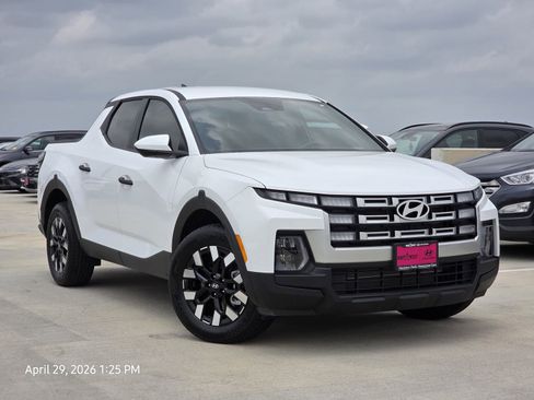 Certified 2026 Hyundai Santa Cruz SE FWD image 3