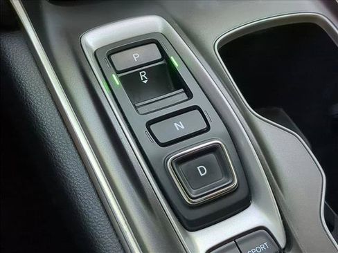 Used 2021 Honda Accord Hybrid image 12