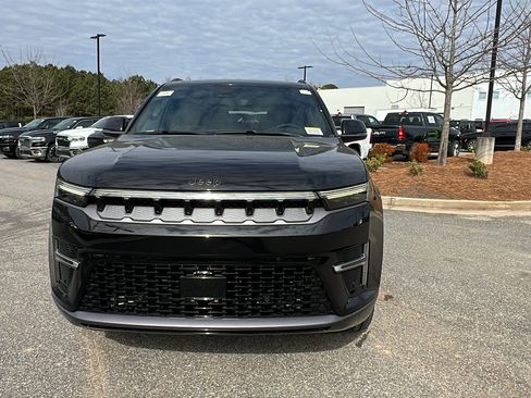 New 2026 Jeep Grand Wagoneer Limited image 3