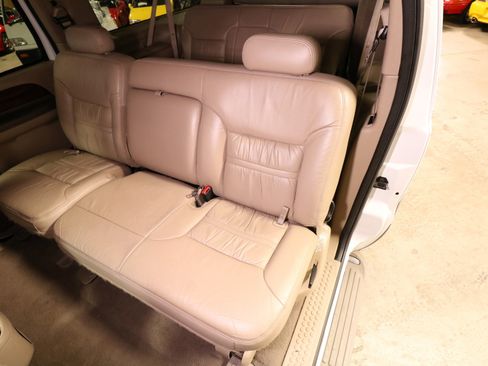 Used 2000 Ford Excursion Limited image 18