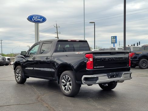 Used 2024 Chevrolet Silverado 1500 LT image 6