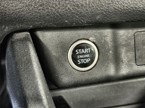 Used 2023 Nissan Rogue SV image 23