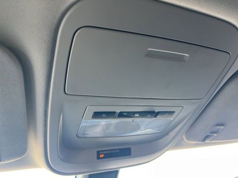 Used 2020 Chevrolet Colorado LT w/ LT Convenience Package image 12