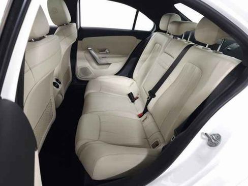 Used 2019 Mercedes-Benz A 220 image 28