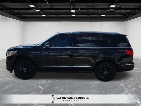 Used 2021 Lincoln Navigator Reserve AWD/4WD image 4