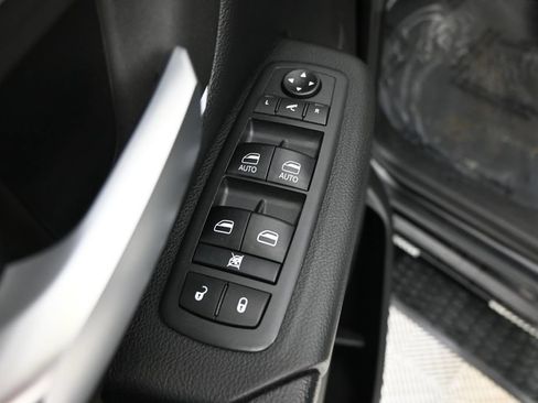 Used 2020 RAM 1500 Big Horn AWD/4WD image 19