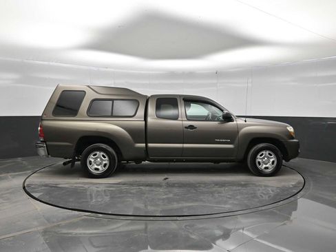 Used 2011 Toyota Tacoma 2WD Access Cab w/ SR5 Pkg #2 image 9