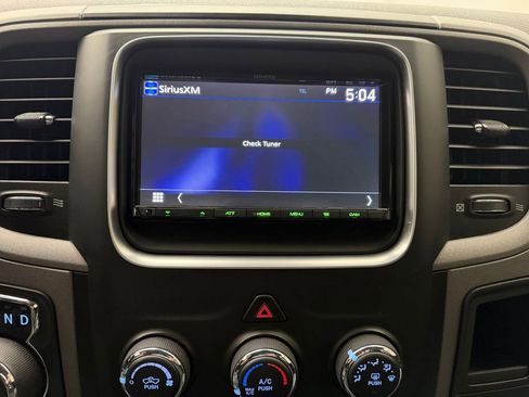 Used 2018 RAM 1500 ST w/ SXT Appearance Group AWD/4WD image 23