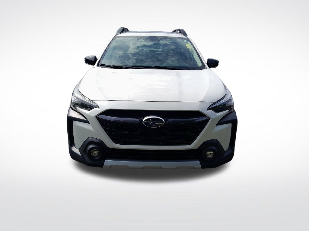 Used 2023 Subaru Outback Limited AWD/4WD image 2