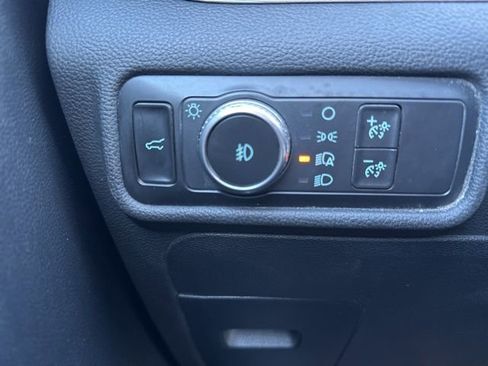 Used 2020 Ford Explorer Limited w/ Class III Trailer Tow Package image 32