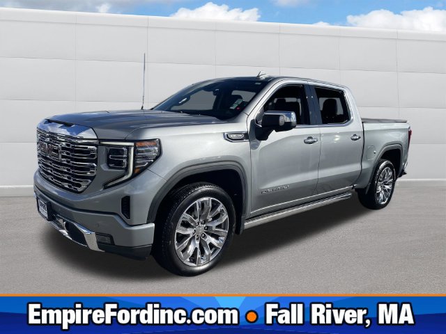 Used 2024 GMC Sierra 1500 Denali w/ Denali Reserve Package AWD/4WD image 1