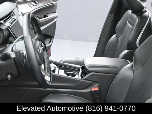 Used 2025 Jeep Grand Cherokee Overland w/ Adv Protech Group III AWD/4WD image 17