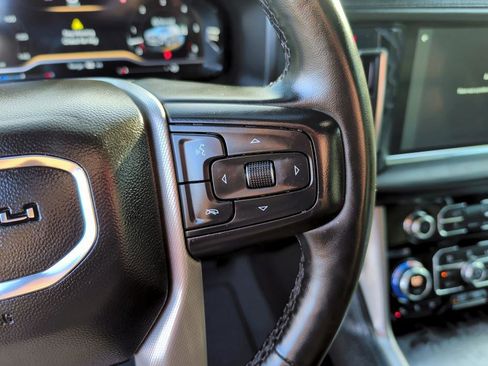 Used 2023 GMC Yukon XL Denali image 20