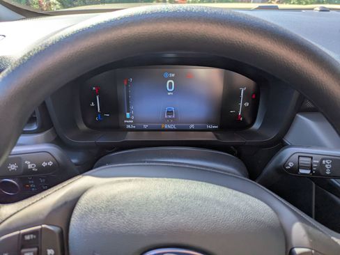 New 2025 Ford Maverick XL w/ Equipment Group 102A image 15