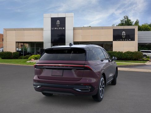 New 2024 Lincoln Nautilus Reserve w/ Equipment Group 202A AWD/4WD image 8