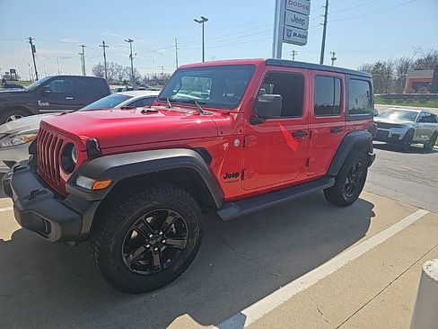 Used 2020 Jeep Wrangler Unlimited Sport image 2
