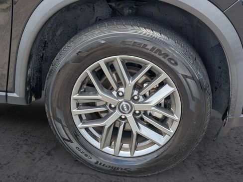 Used 2024 Nissan Rogue S FWD image 6