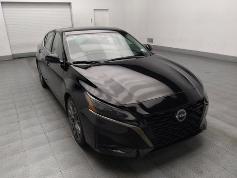 Used 2023 Nissan Altima 2.0 SR image 13